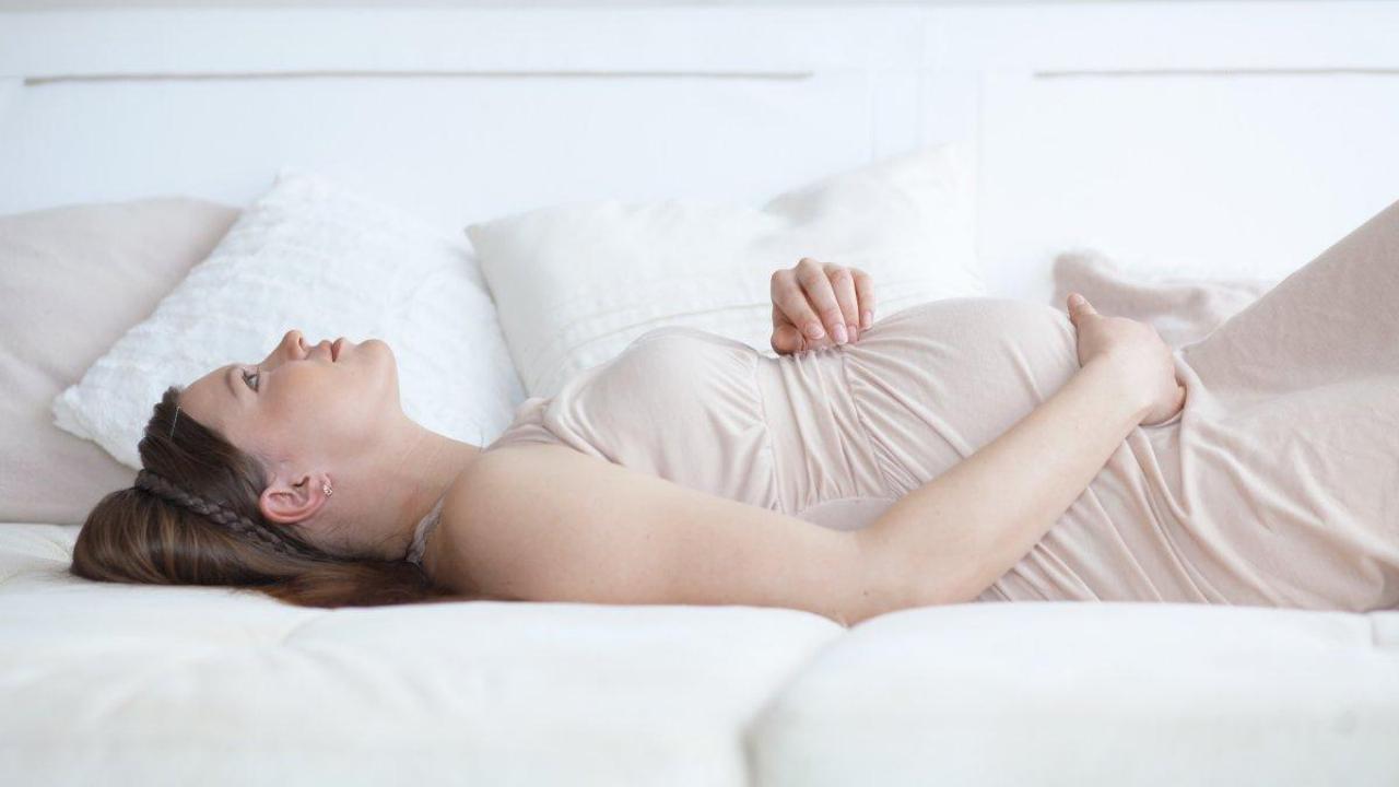 Douleurs pendant la grossesse : faut-il s’en inquiéter ?